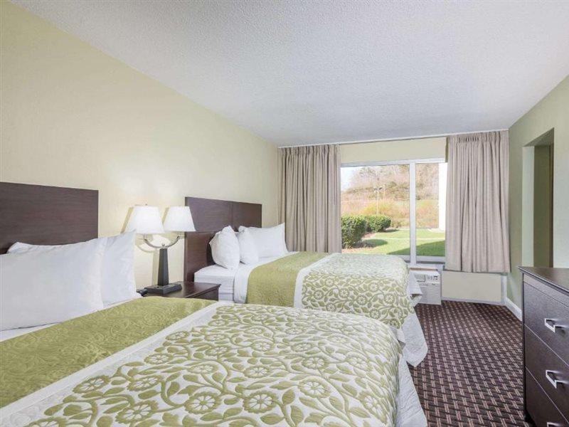 Days Inn By Wyndham Jellico - Tennessee State Line Exterior photo
