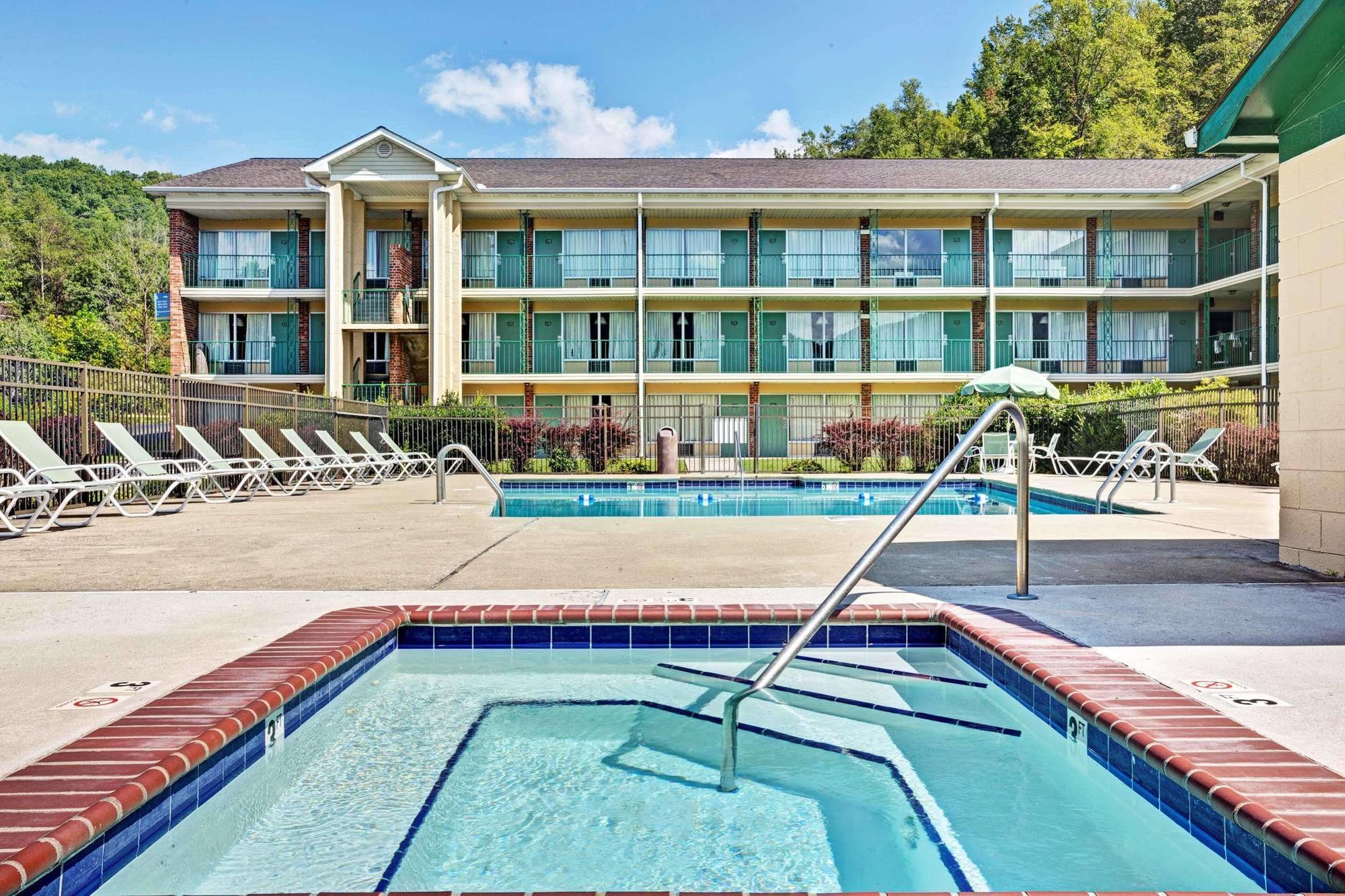 Days Inn By Wyndham Jellico - Tennessee State Line Exterior photo